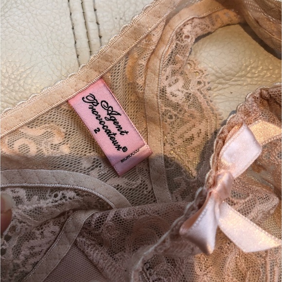 AP lace thong - Picture 3 of 4